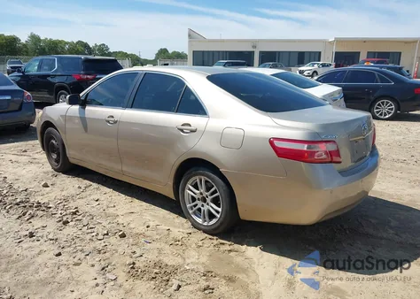 2007 Toyota Camry Le z USA, uszkodzony, nr VIN 4T1BE46K07U127288